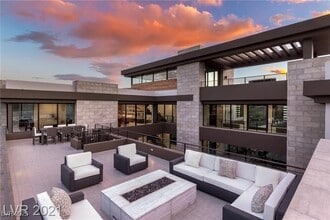 Building Photo - 4 Soaring Bird Ct Building Photo - 4 Soaring Bird Ct