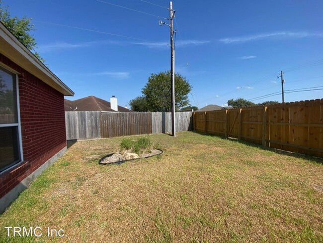Building Photo - 3 br, 2 bath House - 3101 AIRLINE RD.  BOR...
