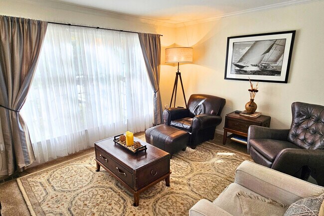 Foto del edificio - 908 Berwick Dr