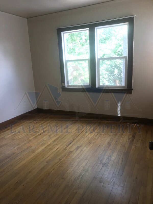 Foto del edificio - 515 E Lewis St