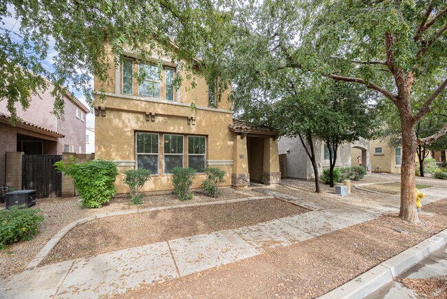 Building Photo - 3314 E Sheffield Rd