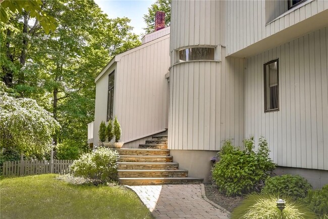 Building Photo - 67 Tranquility Rd