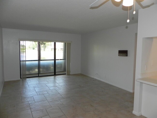Building Photo - 603 Sea Pine Way