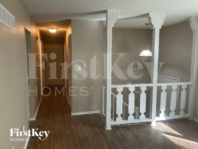 Foto del edificio - 400 SW Keystone Ct