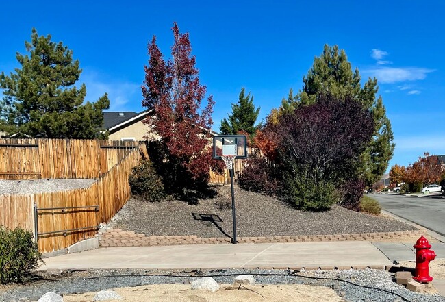 Building Photo - Fully Furnished Home in Spanish Springs