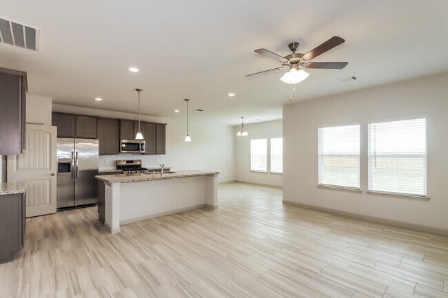 Foto del edificio - 7923 Cypress Country Dr