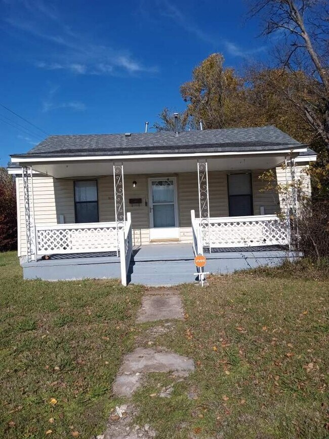 Foto del edificio - 815 SW H Ave