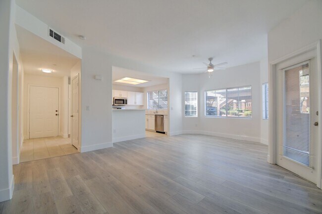 Building Photo - Beautifully Updated 2BR/2BA Condo in Gated Horizon Hills — MacDonald Ranch