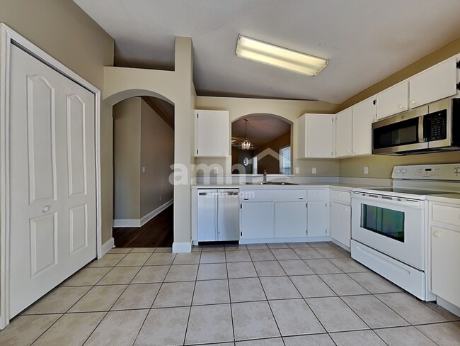 Building Photo - 1739 Mosaic Forest Dr