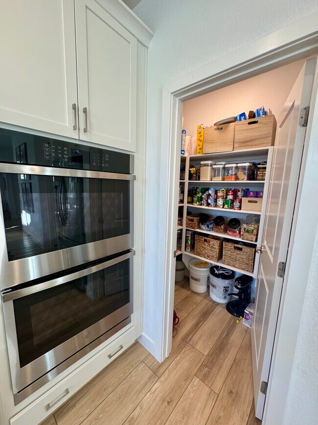 Foto del edificio - 8804 Trotternish Rdg