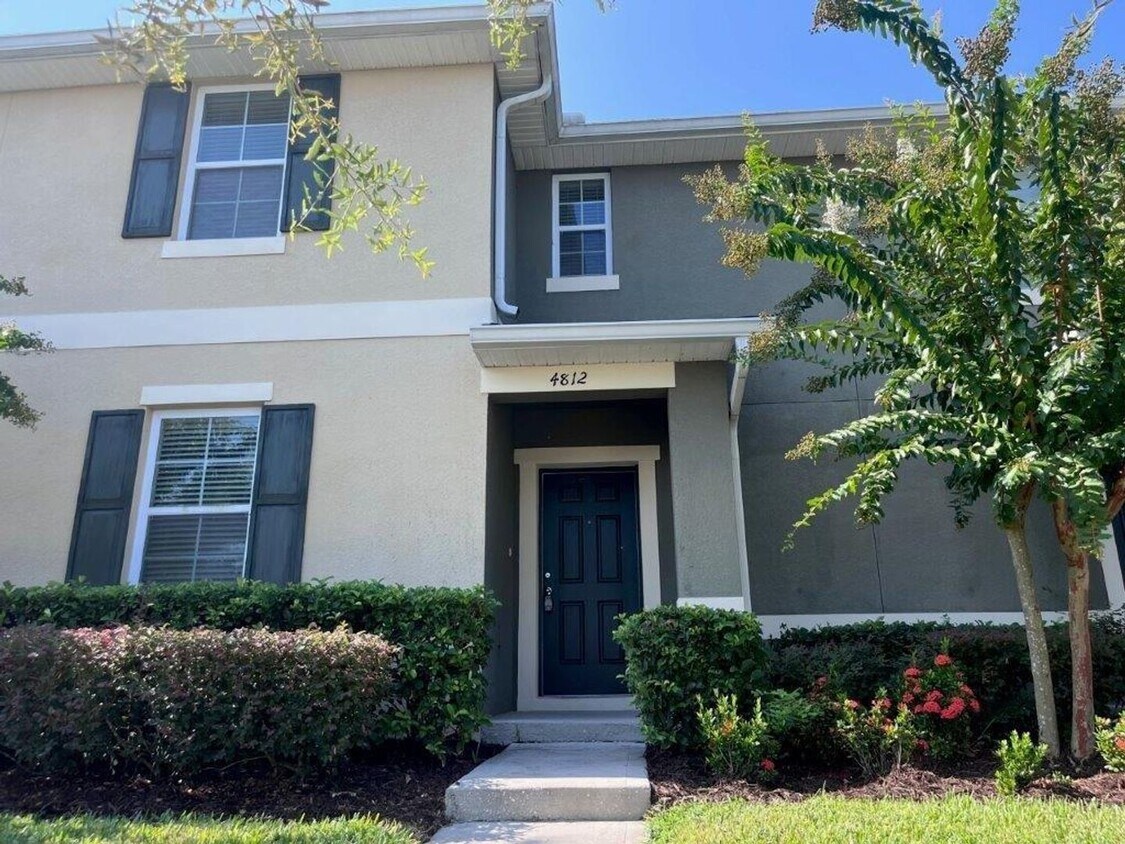 Foto principal - 4812 Riverwalk Dr