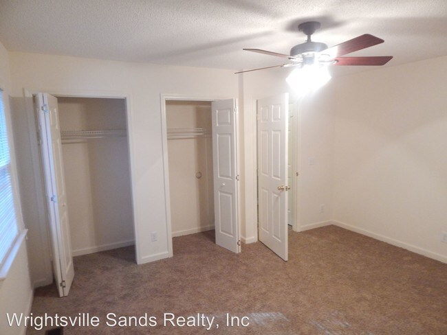 Building Photo - 4751 College Acres Dr