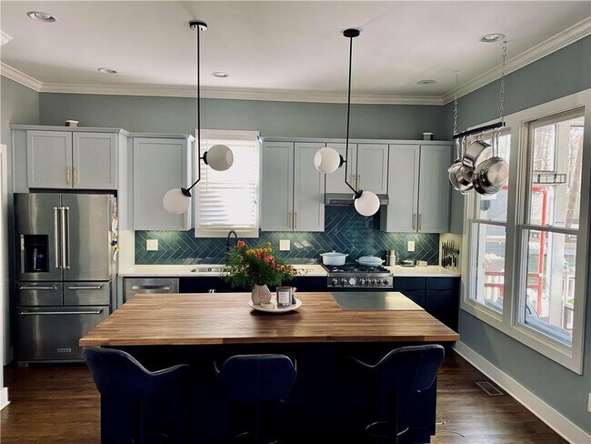 Foto del edificio - 2231 Cavanaugh Ave SE