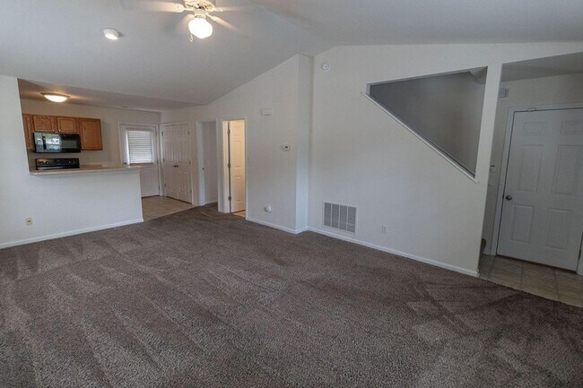 Foto del edificio - 3300 E St Charles Rd