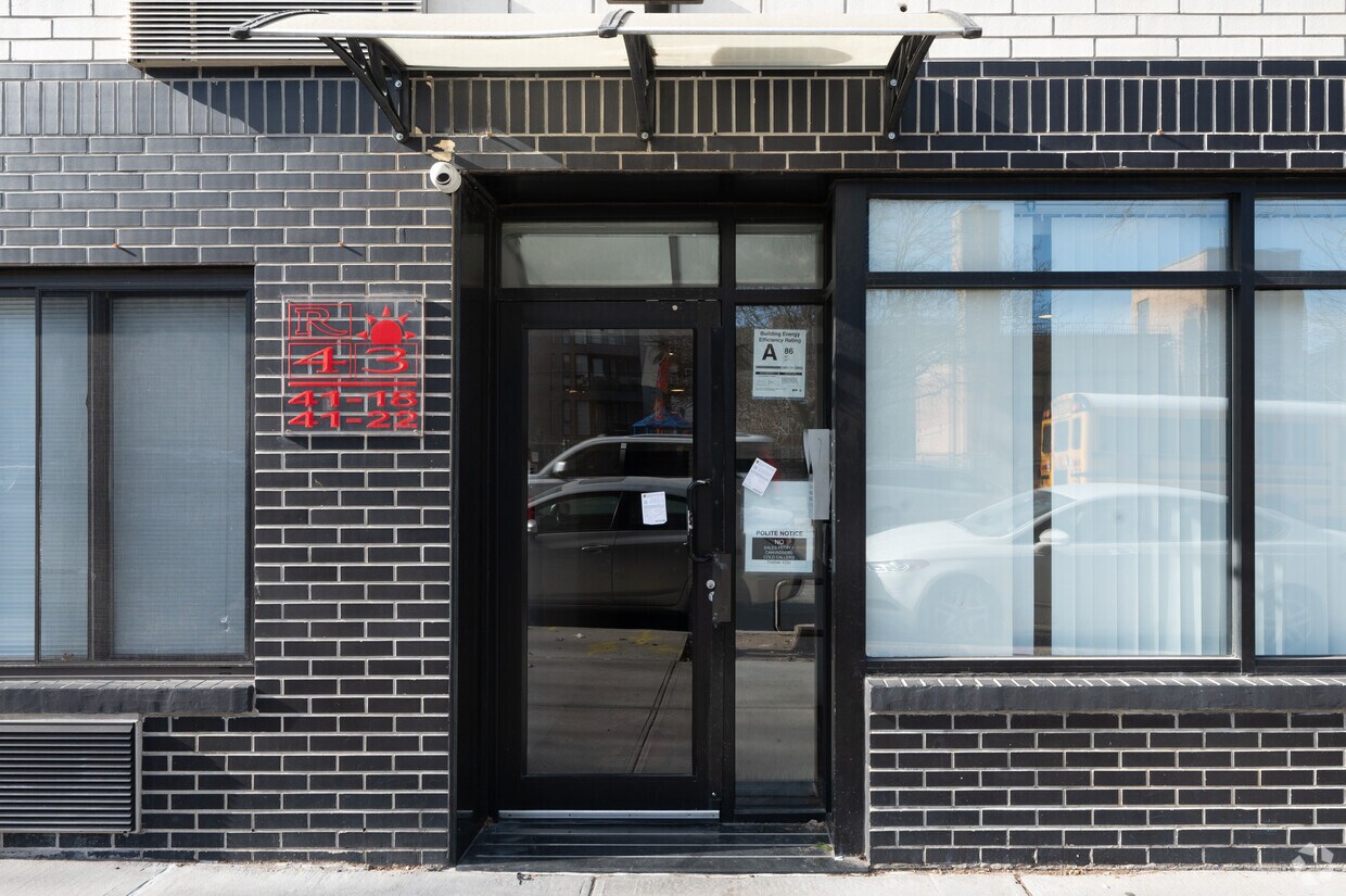 Building Photo - 4122 43rd St