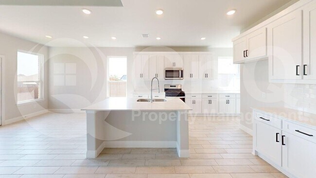Building Photo - 920 Lido Ln