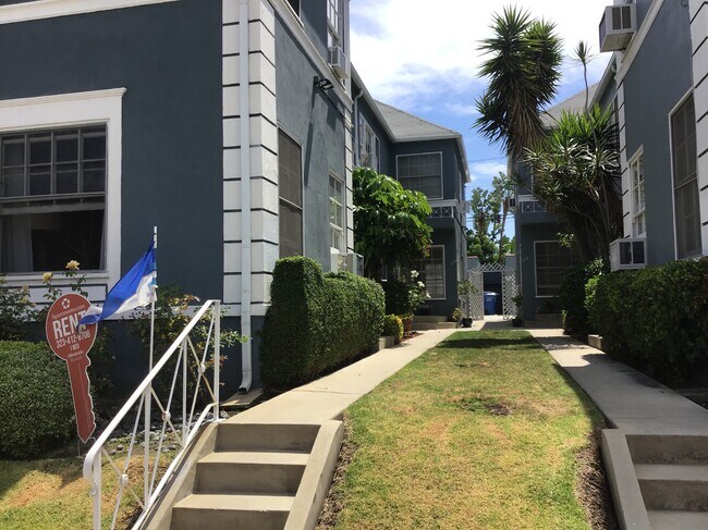 Street view - 328 N Gardner St