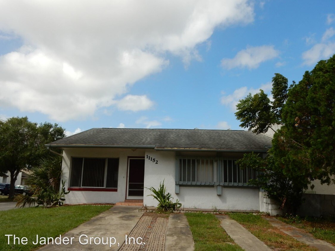 Primary Photo - 11152 Heathcliff St