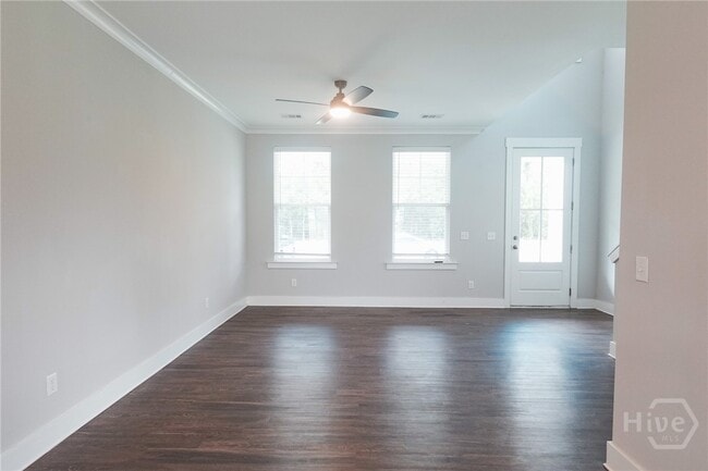Building Photo - 226 Whitaker Way N