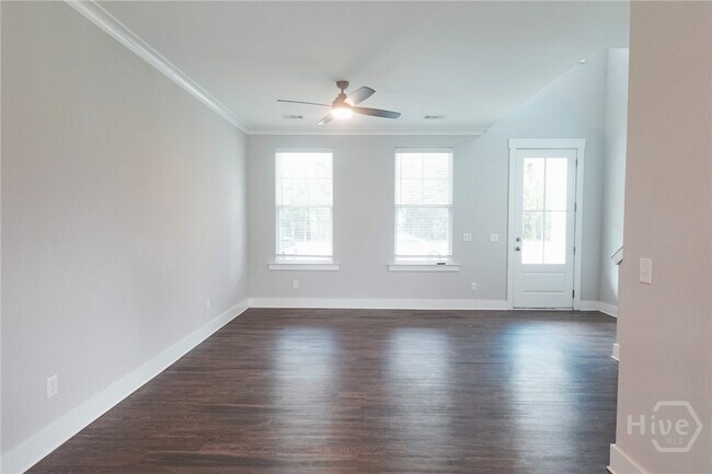Foto del edificio - 226 Whitaker Way N