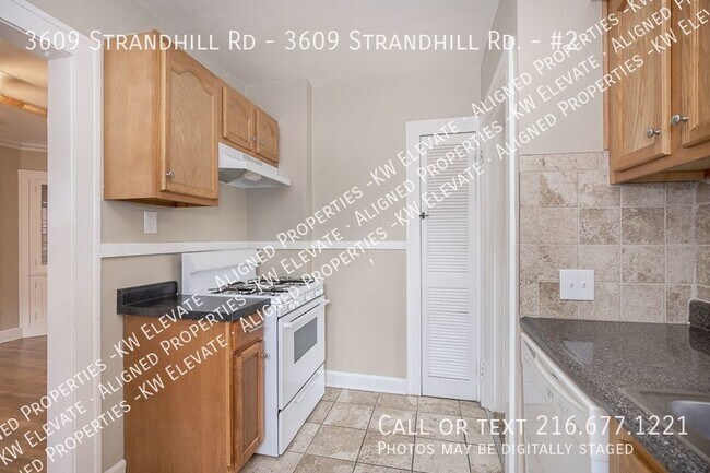 Building Photo - Why not live in Shaker !!