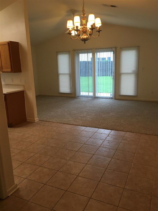 Building Photo - 2153 Delta Way