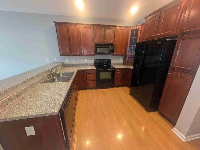 Building Photo - 15554 Smithfield Dr
