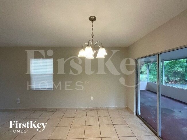 Foto del edificio - 325 NW 190th St