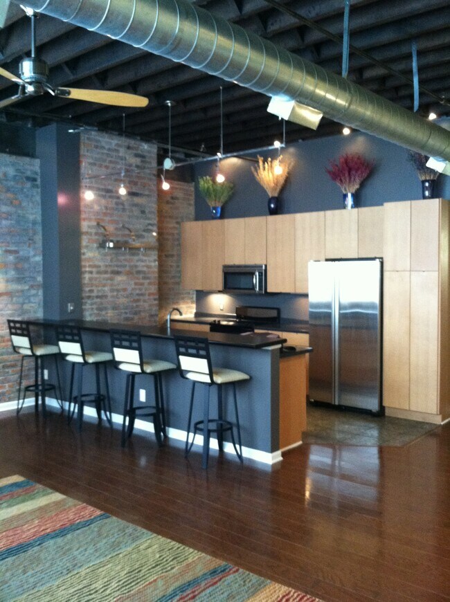 Kitchen - 100 S Huron St