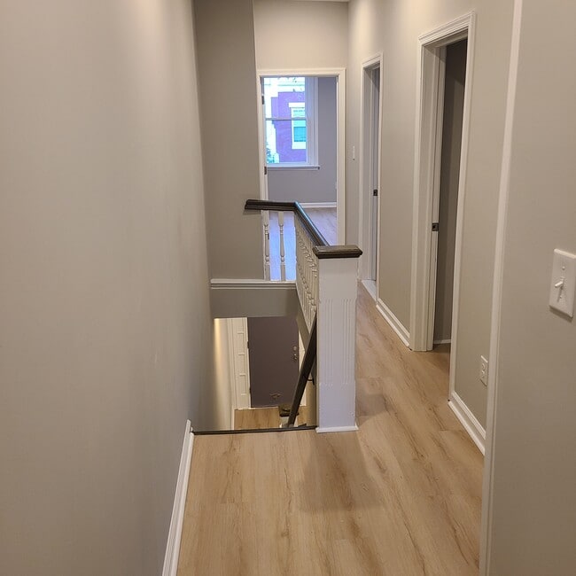 Foto del edificio - 1331 Narragansett St