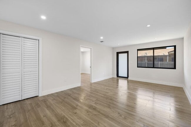 Building Photo - 1522 NW 41st St