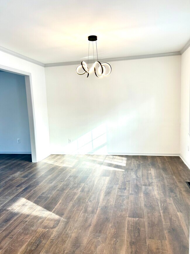 Foto del edificio - 6348 Torrence St