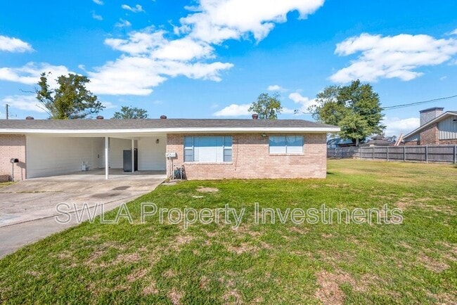 Building Photo - 4212 Heyd Ave