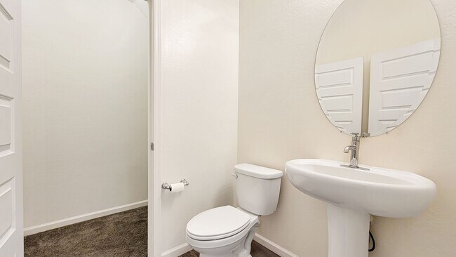 Foto del edificio - Like new home in convenient Goodyear location!