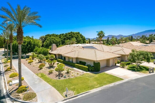 Building Photo - 3 br, 2 bath House - 240 Kavenish Dr