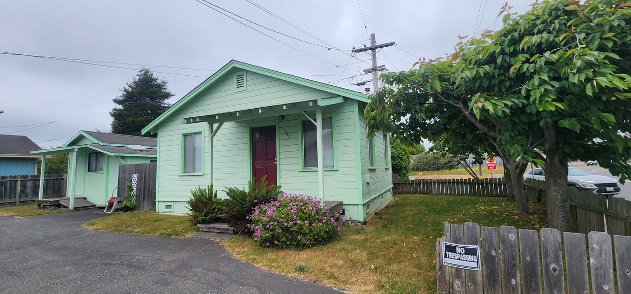 Primary Photo - 1983 Sutter Rd