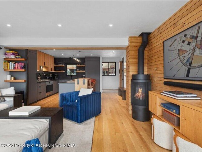 Foto del edificio - 100 N 8th St