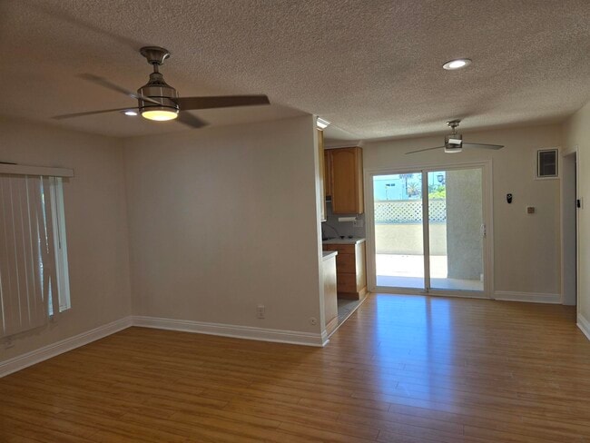Building Photo - 3662 Kelton Ave