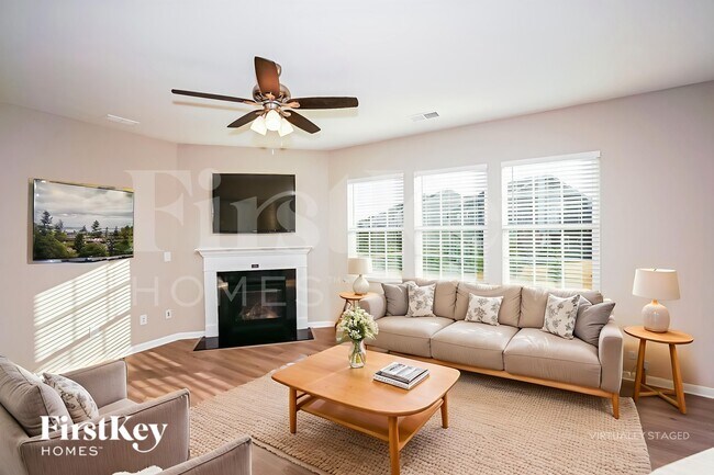 Foto del edificio - 205 Falls Cove Dr