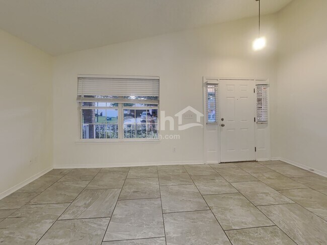 Foto del edificio - 2326 Creekfront Dr
