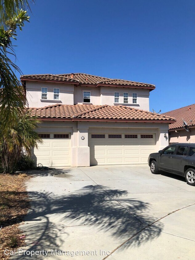 5 br, 3 bath House 6 Hidden Creek Circle House for Rent in Salinas