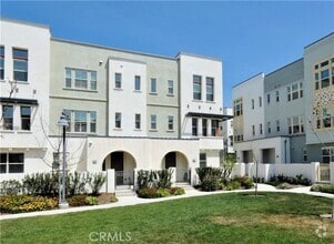 Building Photo - 130 Acamar