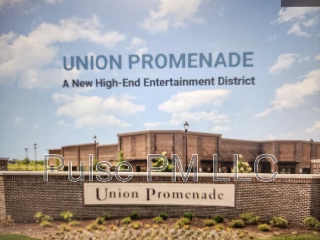 Foto del edificio - 985 Mistflower Ln