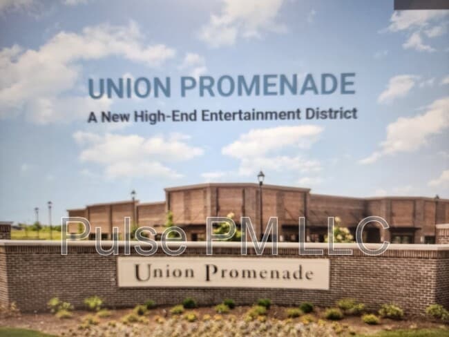 Photo - 985 Mistflower Ln Apartment