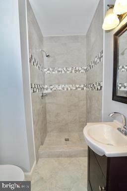 Foto del edificio - 5619 1st Pl NW
