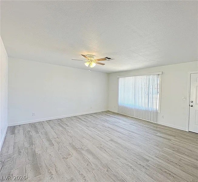 Building Photo - 2501 Oak Glen Way