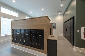 Building Photo - Domain Benbrook