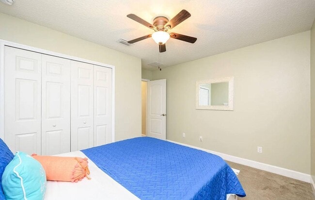 Foto del edificio - 617 Champion Ridge Dr