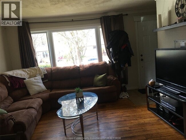 Building Photo - 3440 Randolph Ave