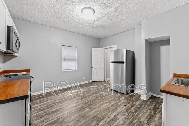 Foto del edificio - 451 S Keystone Ave